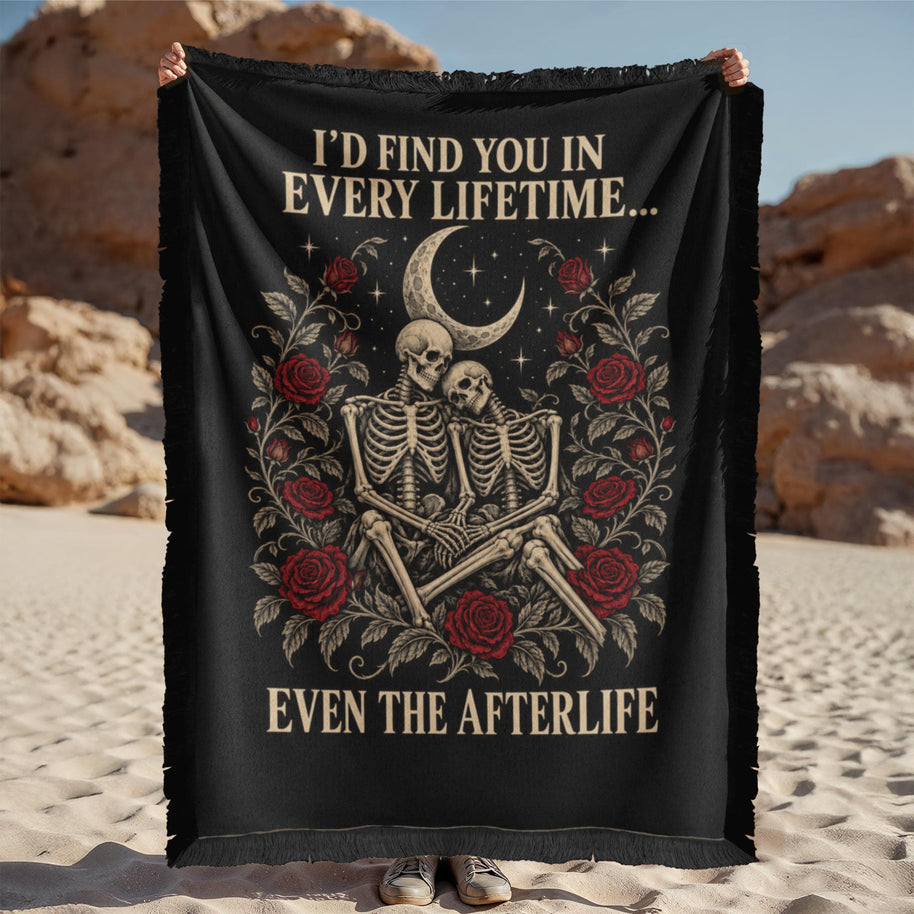 Every Lifetime, Skeleton Lovers Throw Blanket